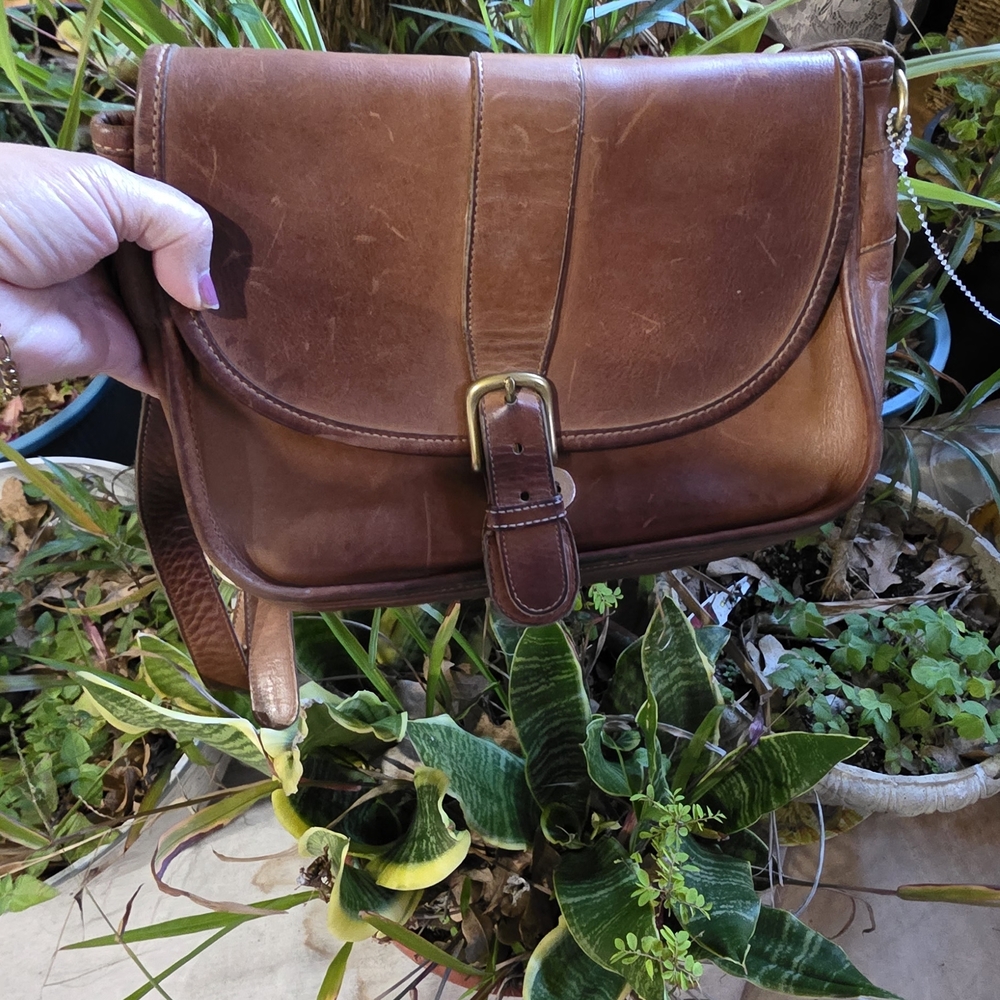 Coach Vintage Classic Brown Leather Crossbody  Bag